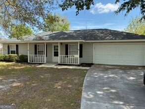 Building Photo - 113 Lake Wellington Dr