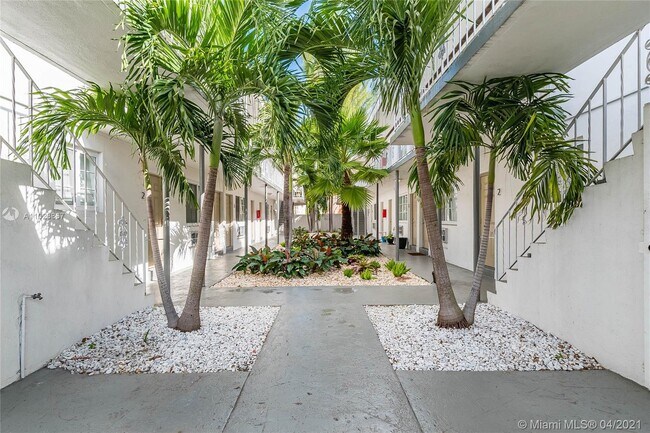 Foto del edificio - 6905 Rue Vendome