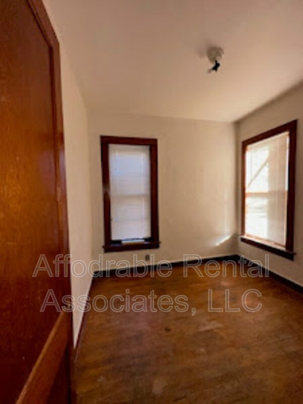 Building Photo - 444 N 31st St