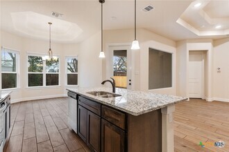 Building Photo - 514 Carriage House