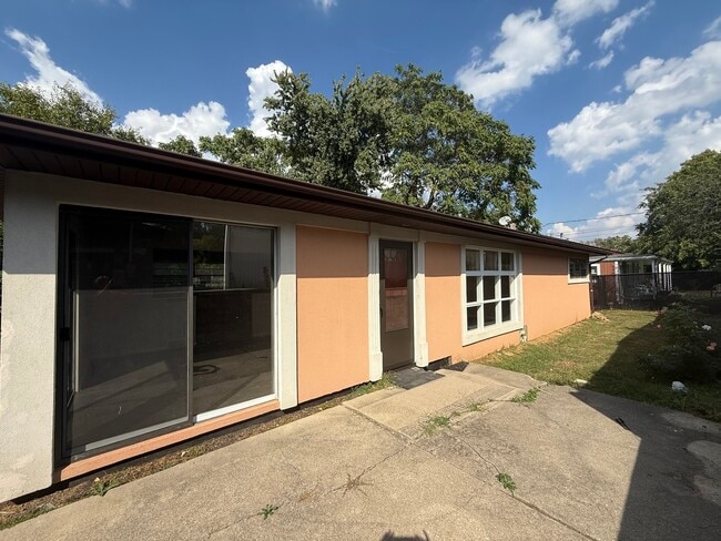 Building Photo - 8114 Archer Ave