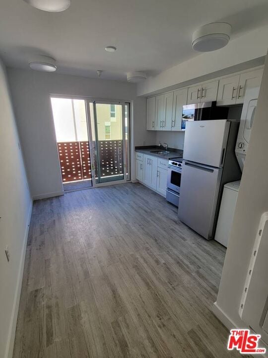 Building Photo - 5300 Crenshaw Blvd
