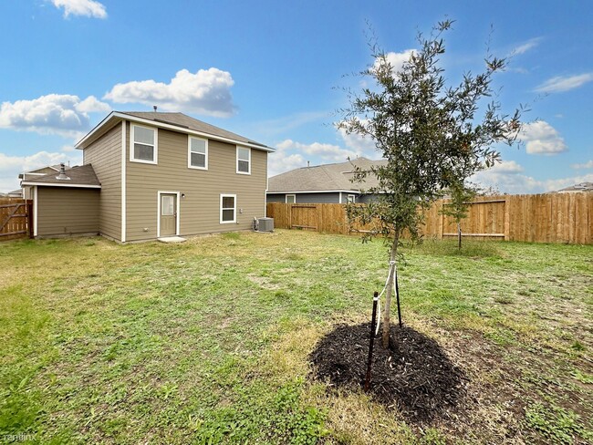 Building Photo - 3 br, 2.5 bath House - 3110 Jackson Smt