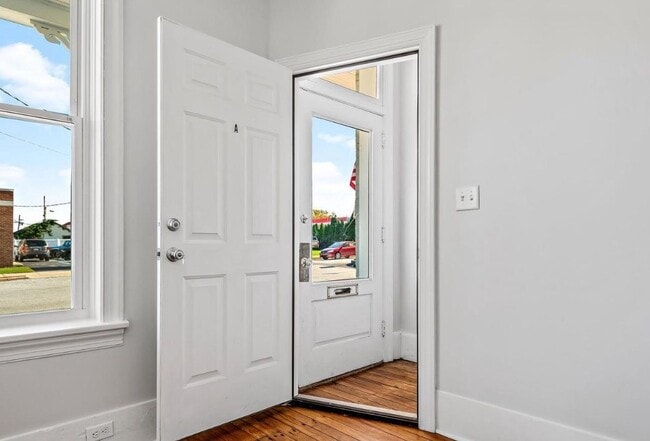 Foto del edificio - 119 N 4th St