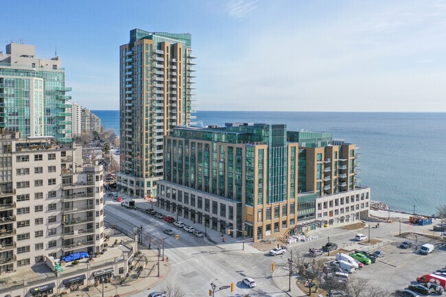Photo du bâtiment - Bridgewater Residences- Buildings A & B