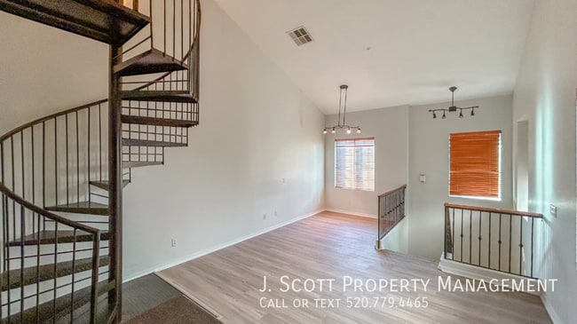 Photo - 746 N Laguna Dr- Townhome