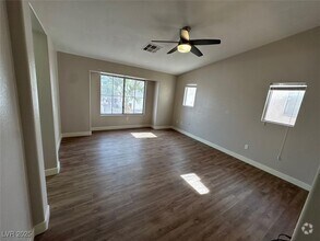 Building Photo - 9673 Belle Amour Ln