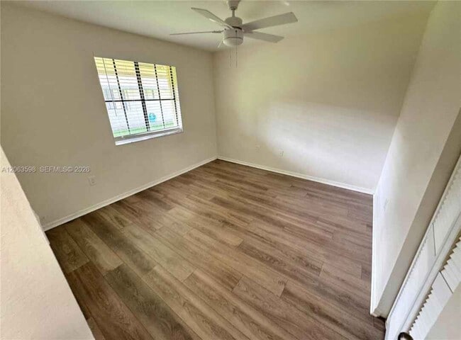 Foto del edificio - 5637 Taft St