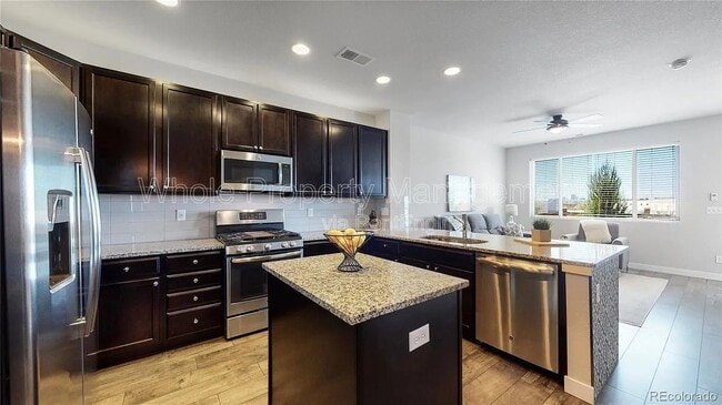 Building Photo - 6605 Warren Dr