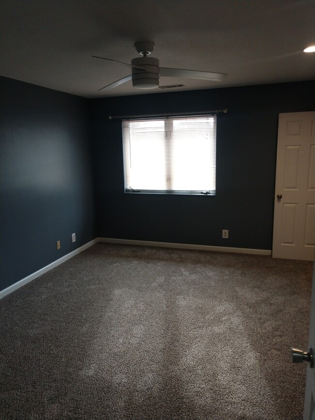Building Photo - 1316 Brighton Dr