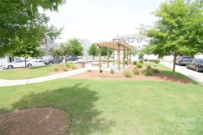 Building Photo - 12120 Ardrey Park Dr