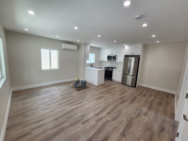 Foto del edificio - 528 Amherst Dr