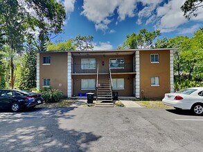 Building Photo - 2550 S Park Ave