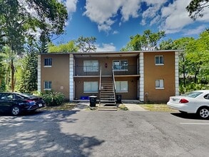 Building Photo - 2550 S Park Ave