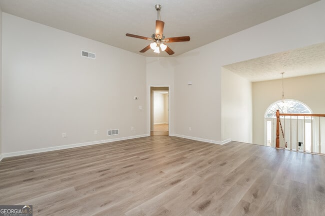 Building Photo - 220 Alcovy Way