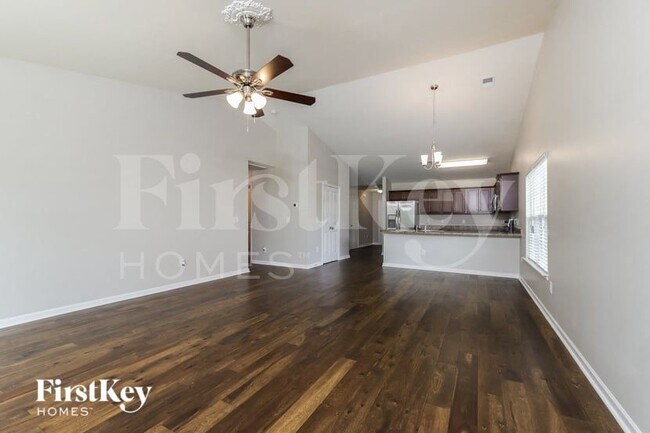 Building Photo - 1049 Solstice St