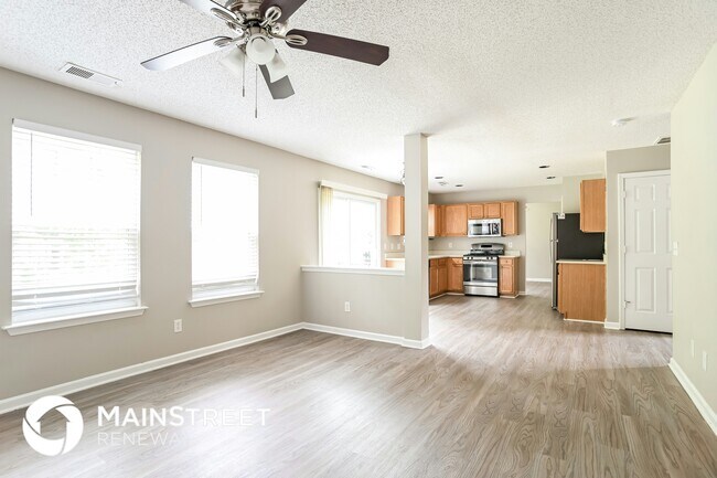 Building Photo - 4105 Edgeview Dr