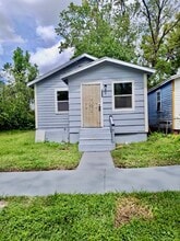 Building Photo - 1997 W 20th St