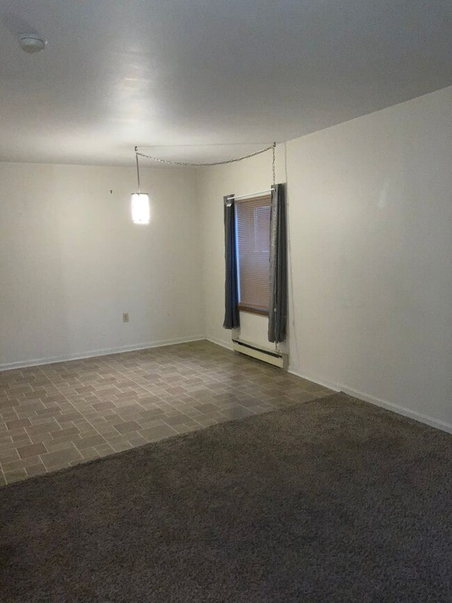 Building Photo - 2 br, 1 bath House - 5 W FRANKLIN ST