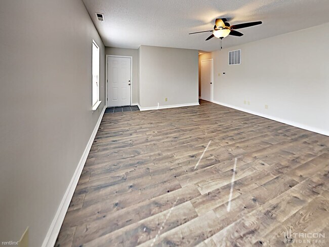 Foto del edificio - 2159 Summer Breeze Way