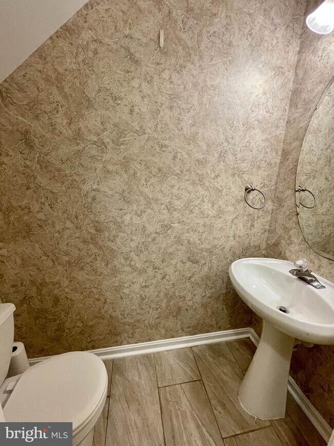 Foto del edificio - 5520 Trout Run Rd