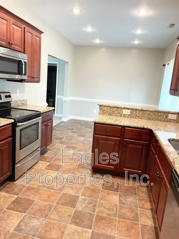 Foto del edificio - 117 Kenison Way