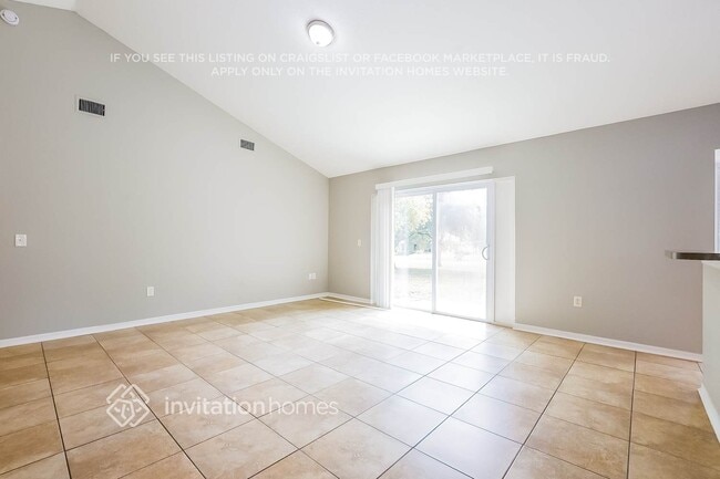 Foto del edificio - 13518 Biscayne Dr