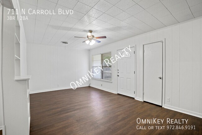 Foto del edificio - 711 N Carroll Blvd