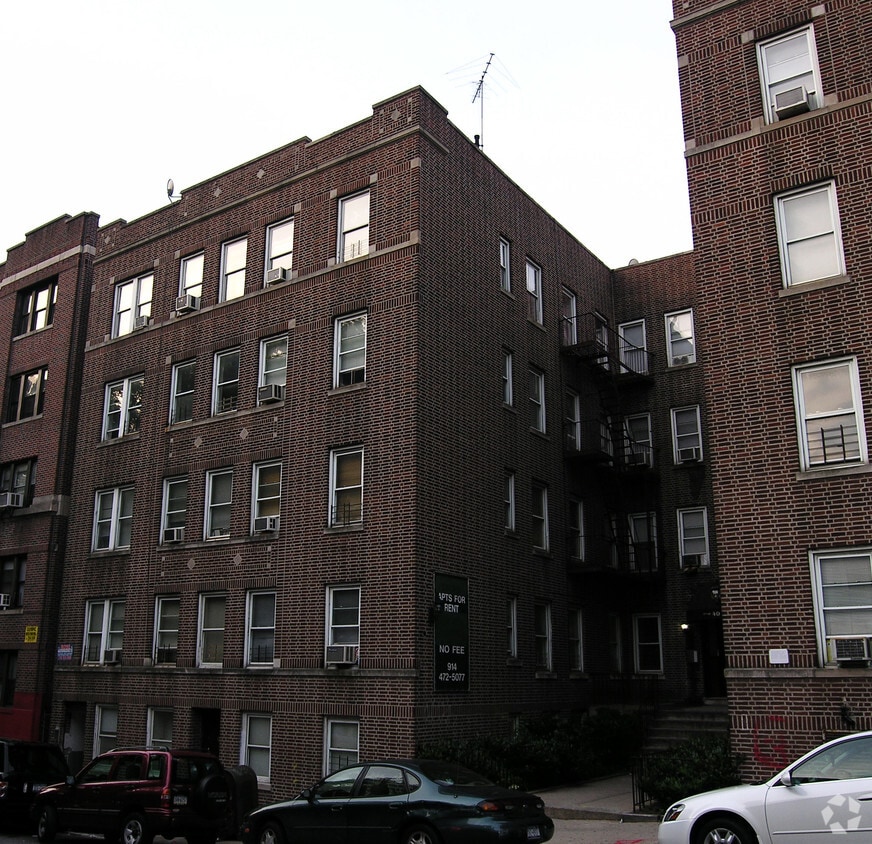 Building Photo - 40 Caryl Ave