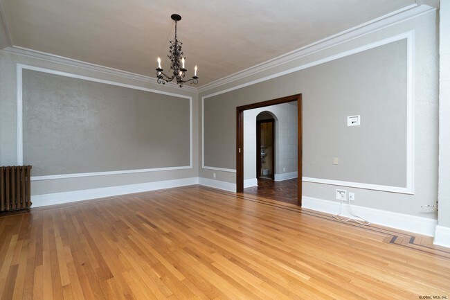 Building Photo - 66 Willett St