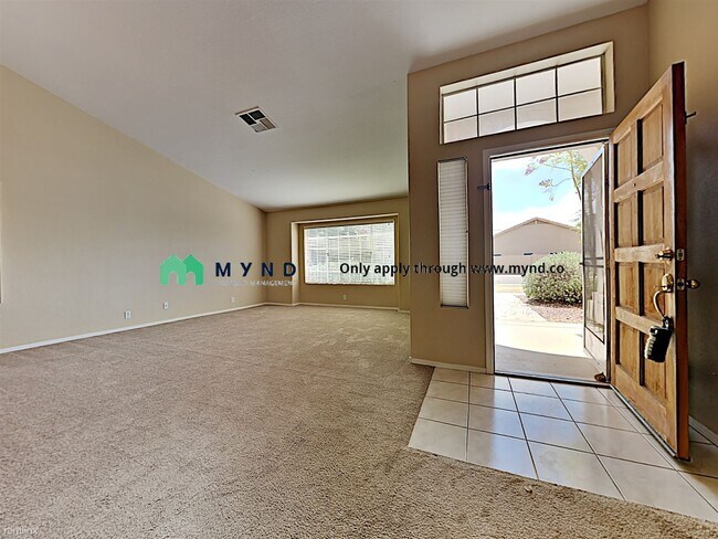 Building Photo - 3 br, 2 bath House - 15032 S 40th St