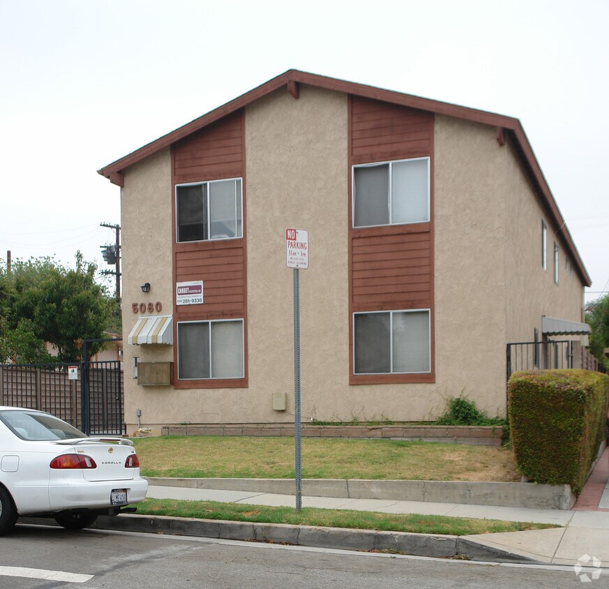 Building Photo - 5080 Glen Iris Ave