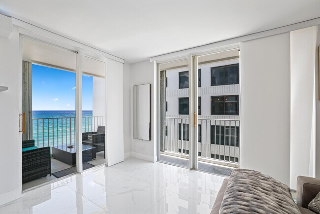 Foto del edificio - 3580 S Ocean Blvd