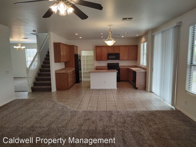 Building Photo - 5 br, 3 bath House - 2647 E. Teakwood Pl.