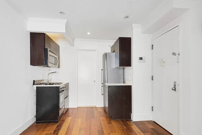 Foto del edificio - 165 Ludlow St