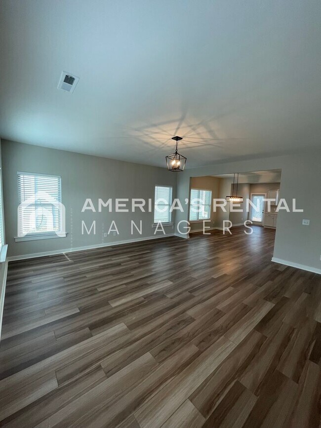 Foto del edificio - Home for Rent in Cullman, AL...View with 48 Hours Notice!