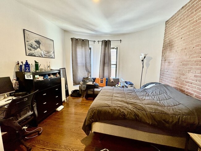 Photo - 2bed/1 bath in Allston House