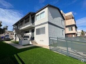 Building Photo - 5836 Lauretta St