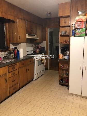 Primary Photo - 77 Yale St