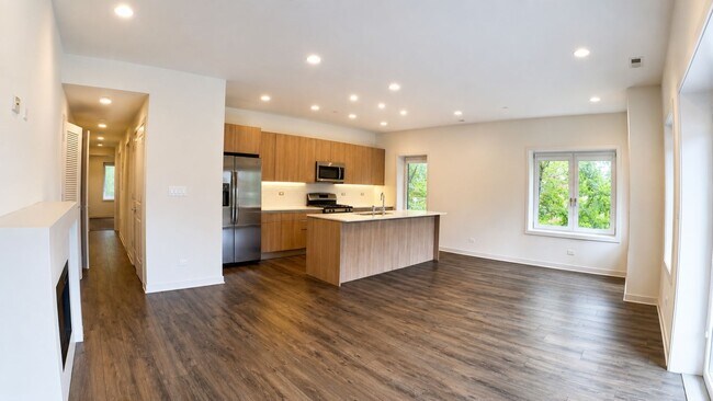 Foto del edificio - 8471 W Grand Ave