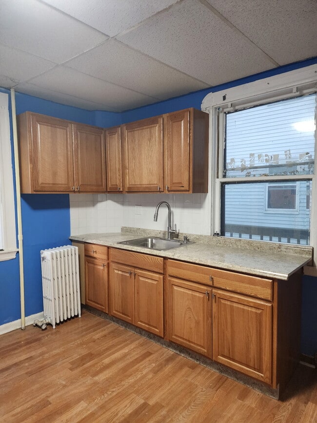 Building Photo - 97 Gilman St