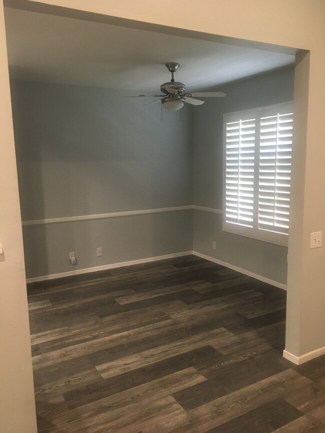 Dining area - 16081 Sherlock Ln