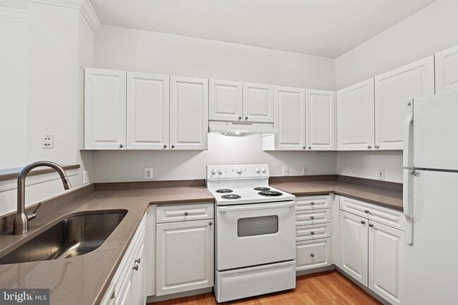Building Photo - 3021 Nicosh Cir