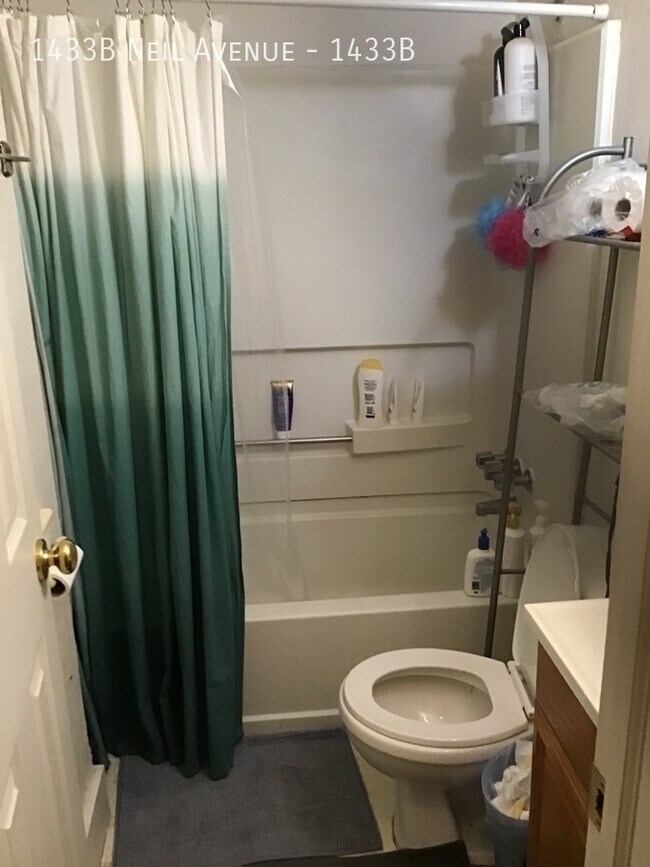 Foto del edificio - 1433B Neil Avenue-1433B
