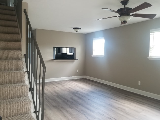 Photo - 2012 Hickory Ave Apartment