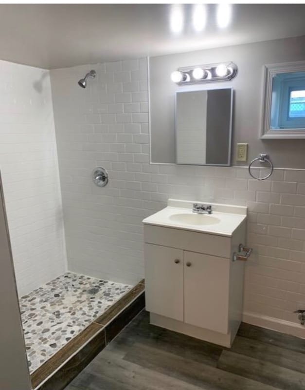 Foto del edificio - 4 Torresdale Ave