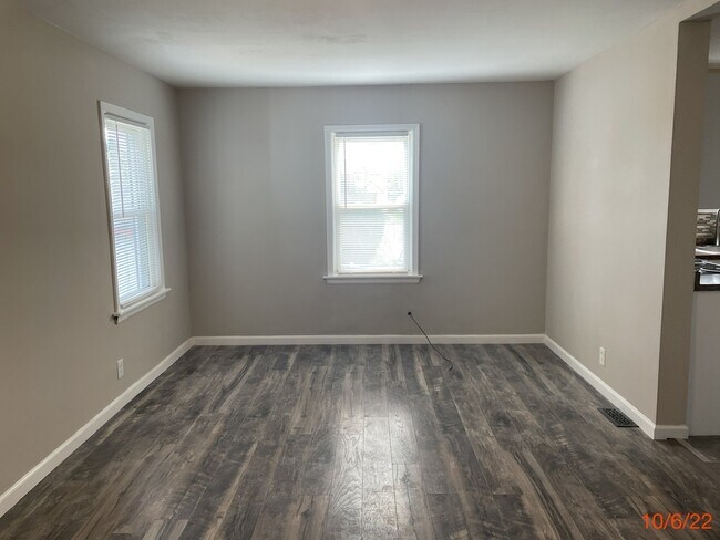 Building Photo - 7005 La Boiteaux Ave