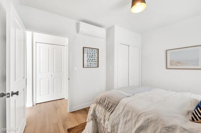 Foto del edificio - 2 br, 1 bath Duplex - 3213 W 21st St