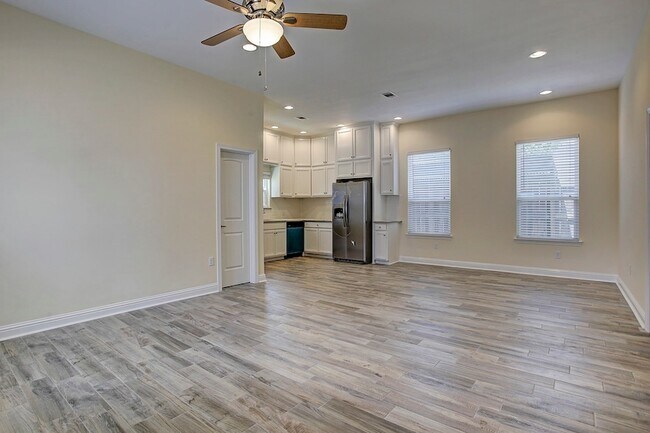 Foto del edificio - 1541 Ashland St