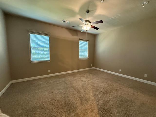 Foto del edificio - 8608 Knox St